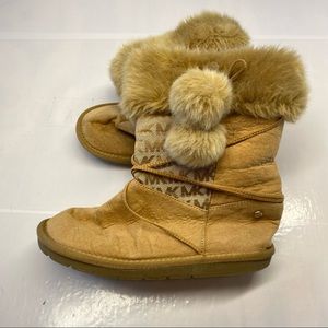 Micheal Kors Camel / Tan Fur Pompom Kids Boots Size 3